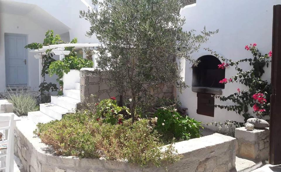 Thalassitra Village Hotel Adamantas  Bagian luar foto